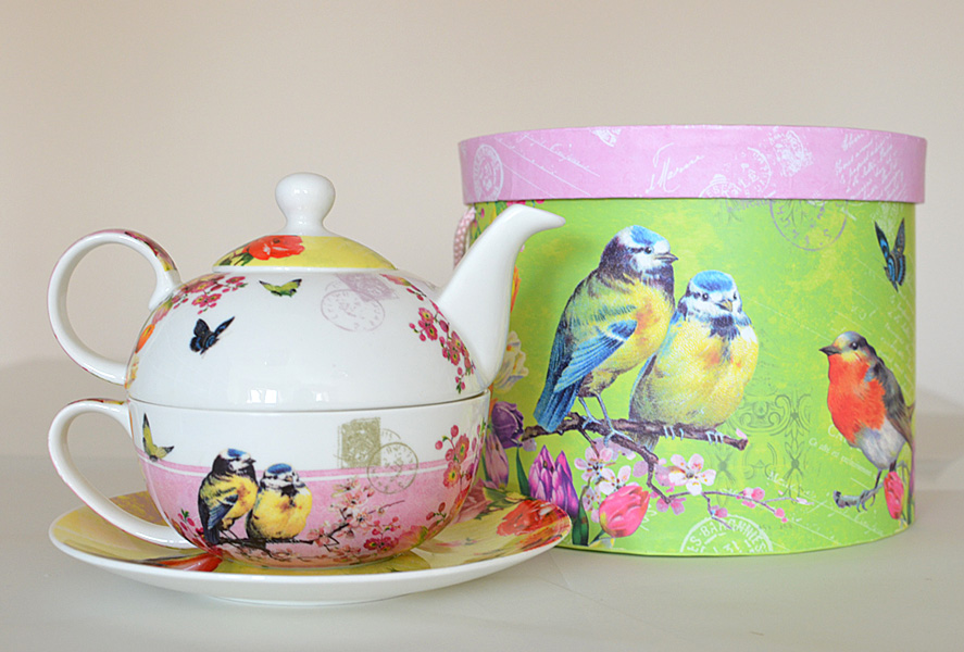 "Tea for One" set Vintage Robin / Porcelain / Accessories