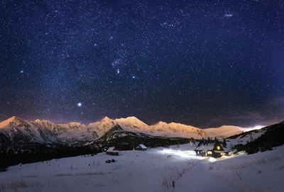 Gąsienicowa Valley at night