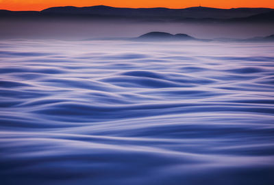 The sea of fog in the mountains