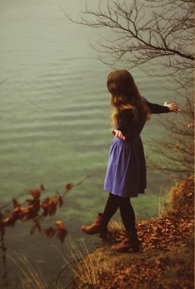 Agata Dobrzańska - Girl by the seashore