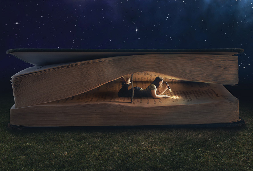 Night time reading / Varia / Postcards / Postallove postcards made