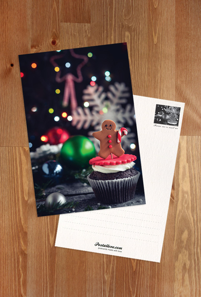 Gingerbread man and cupcake