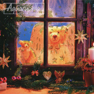 Two teddy bears in the window